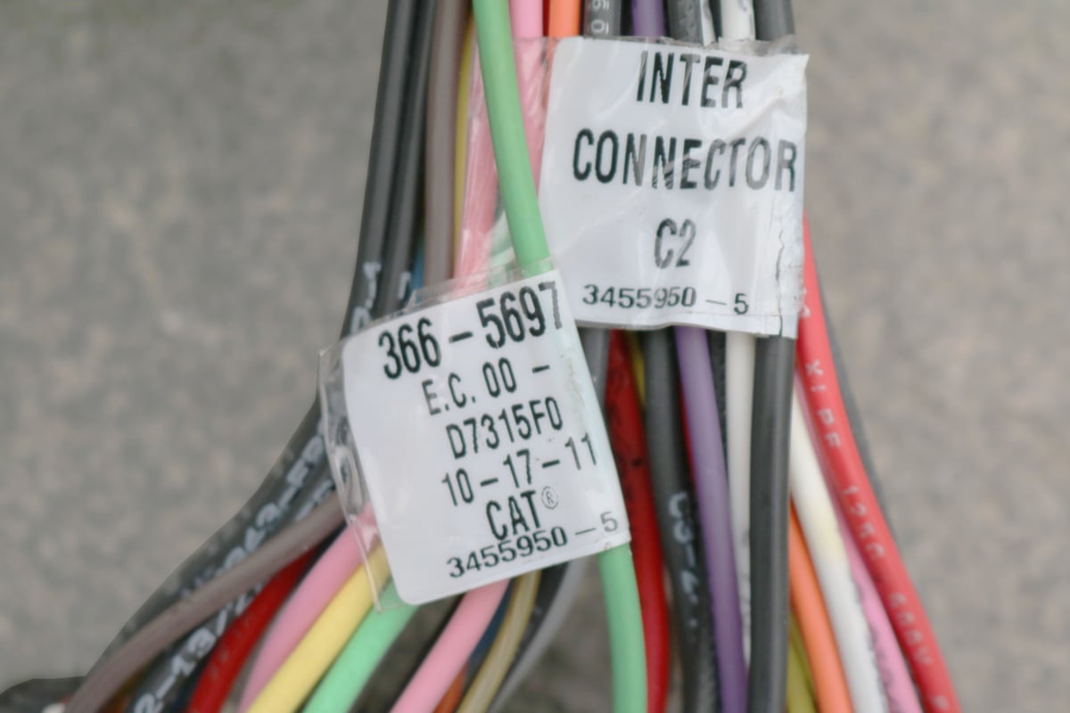 366-5697 CAT Truck Engine Caterpillar Start testing cable Harness 05