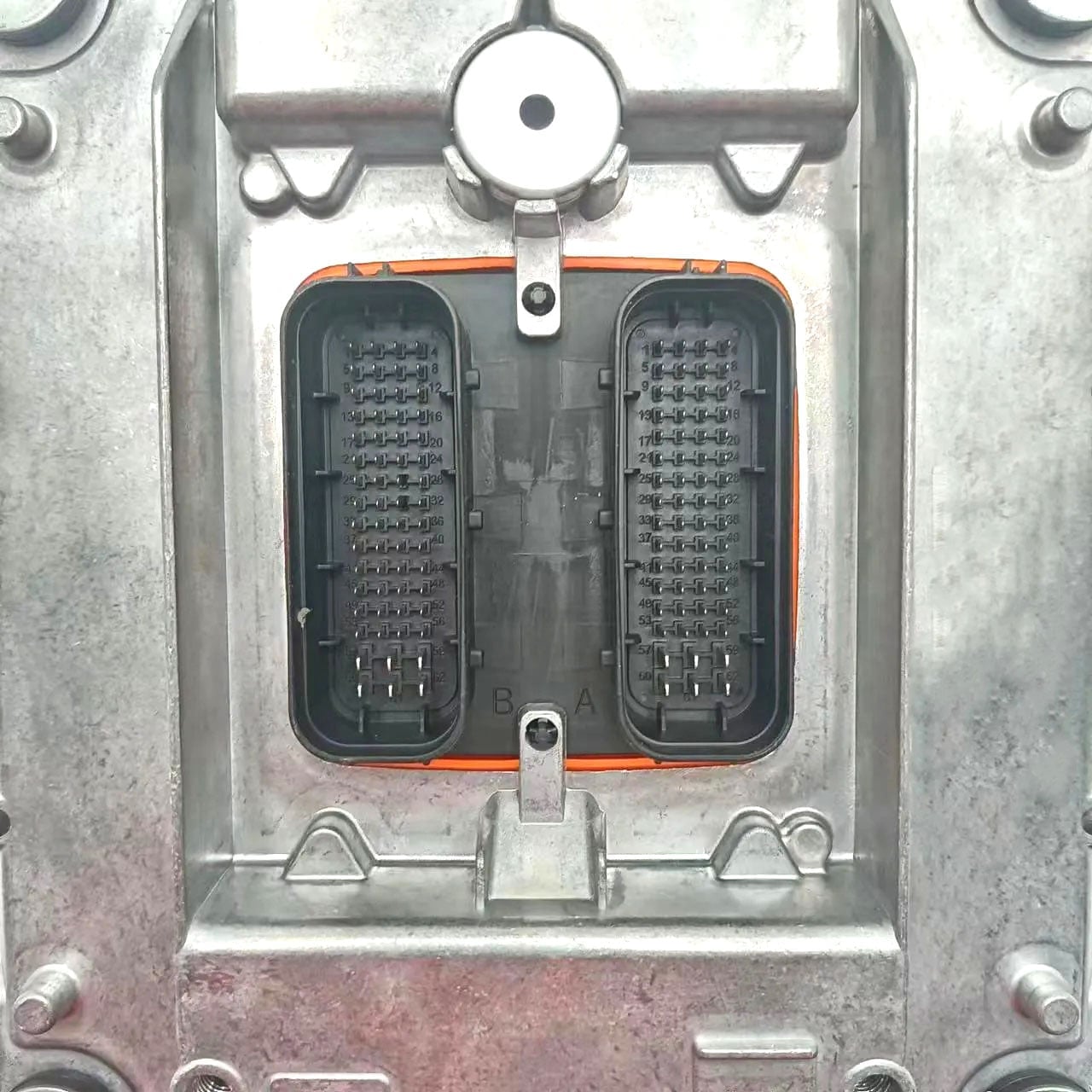 21358126 P05 Engine ECU Controller Computer Panel For Volvo with Program ECM computer board ECU electronic control unit For Volvo ECM Excavator Computer Board Volvo Diesel Volvo Engine Electronic Unit Controller With Program 21358126jpgwebp2 F28e